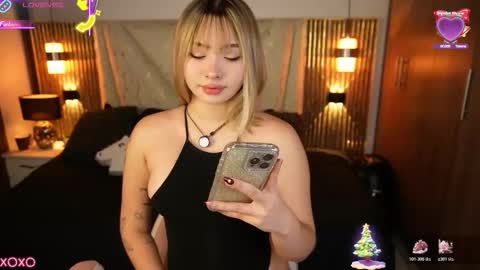 jullianapriv_ online show from January 14, 2026, 2:12 pm