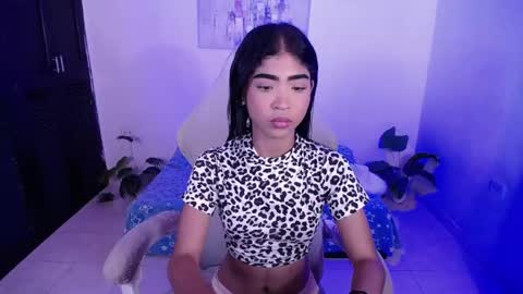Snapshot of jully_dreams chatting on April 25, 2026, 6:16 pm July online show from April 25, 2026, 6:16 pm