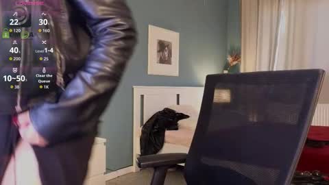 Julya Mistress online show from November 12, 2025, 9:42 am