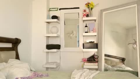 jessica online show from April 13, 2026, 3:50 pm