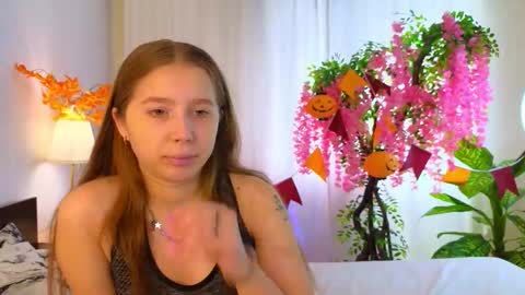 Kate online show from October 17, 2025, 7:00 am