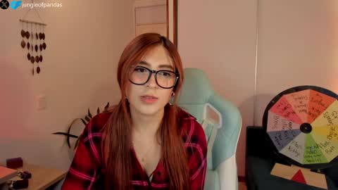 Snapshot of jungleofpandas chatting on January 10, 2025, 1:53 am Call me Sussy  online show from January 10, 2025, 1:53 am