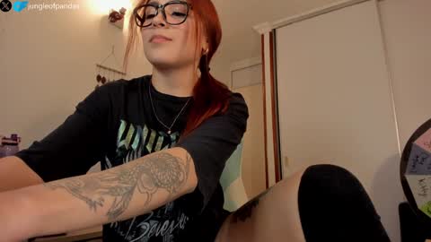 Snapshot of jungleofpandas chatting on January 31, 2025, 4:25 am Call me Sussy  online show from January 31, 2025, 4:25 am