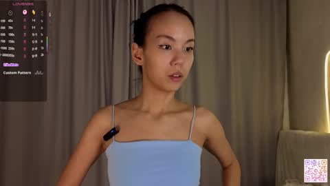 Bella online show from November 28, 2025, 6:10 pm