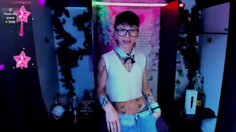 Snapshot of juniior0_0 chatting on February 19, 2025, 4:33 pm Junior online show from February 19, 2025, 4:33 pm