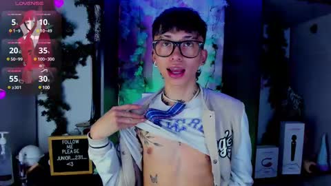 Snapshot of juniior0_0 chatting on March 7, 2025, 5:51 am Junior online show from March 7, 2025, 5:51 am