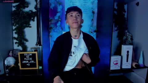 Snapshot of juniior0_0 chatting on March 9, 2025, 12:42 am Junior online show from March 9, 2025, 12:42 am