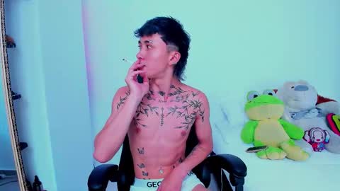 Snapshot of juniior0_0 chatting on October 30, 2025, 7:14 pm Junior online show from October 30, 2025, 7:14 pm