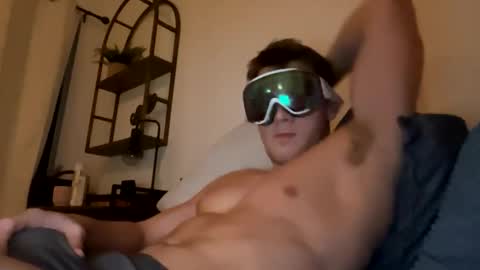 Snapshot of juniormadison69 chatting on February 24, 2025, 2:19 am Junior Madison online show from February 24, 2025, 2:19 am