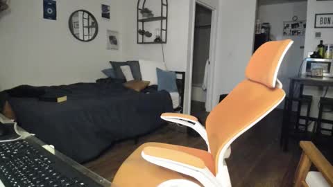 Junior Madison online show from February 24, 2026, 3:37 am