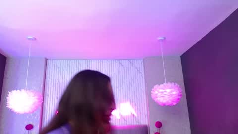 Juniper online show from November 26, 2025, 4:02 am