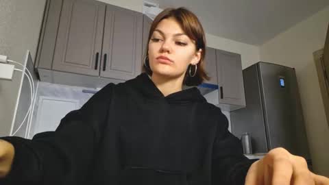 Ashley online show from November 21, 2025, 10:03 am