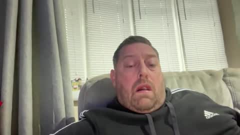 Junky online show from December 1, 2025, 3:06 pm