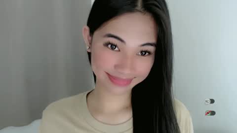 Julia online show from January 25, 2025, 6:13 pm