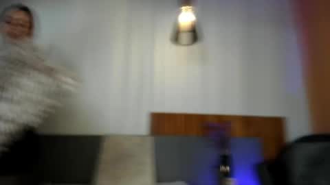 Jupiter Fox online show from April 17, 2026, 12:02 am