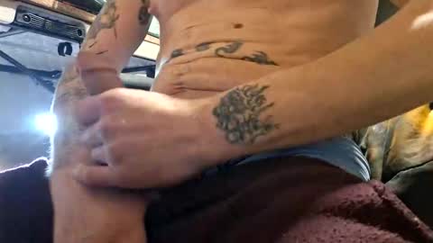 jusntym online show from November 28, 2025, 1:03 pm