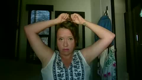 Snapshot of jussnobodybutme chatting on April 1, 2026, 1:34 pm CamperGirl online show from April 1, 2026, 1:34 pm