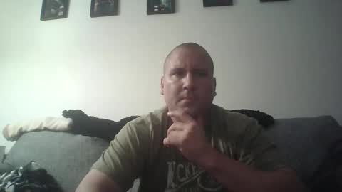 just1more5 online show from May 11, 2026, 3:23 am