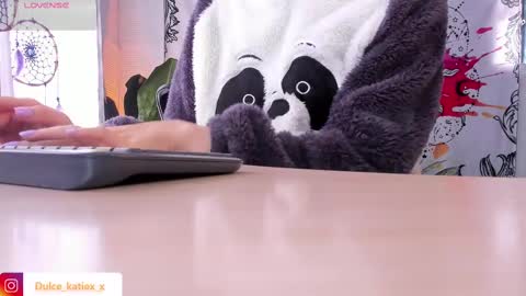 Snapshot of just_katiex chatting on February 16, 2025, 1:49 pm Sofia online show from February 16, 2025, 1:49 pm