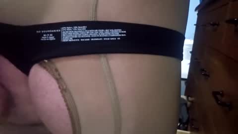 Snapshot of justaskforbiga chatting on October 19, 2025, 5:30 am Tohiptwoquit online show from October 19, 2025, 5:30 am