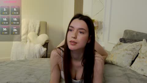 Snapshot of justbarbie_new_ chatting on December 6, 2024, 5:00 pm Katarina online show from December 6, 2024, 5:00 pm