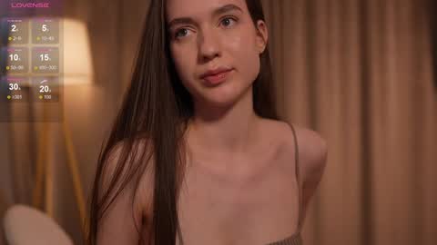 Snapshot of justbarbie_new_ chatting on February 4, 2025, 3:04 pm Katarina online show from February 4, 2025, 3:04 pm