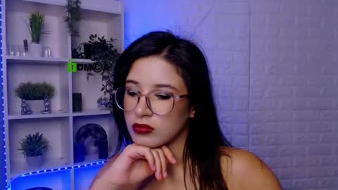 justcamila online show from October 3, 2025, 12:02 pm