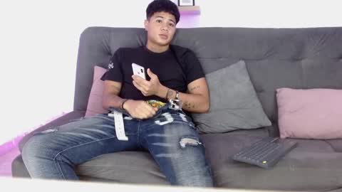 Snapshot of justin_roi chatting on March 5, 2025, 12:44 pm Jestin online show from March 5, 2025, 12:44 pm