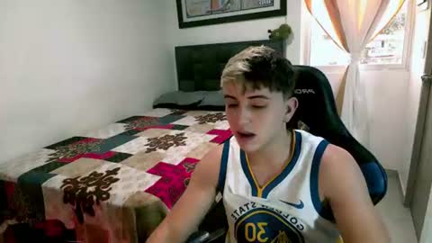Snapshot of justin_trevor chatting on June 19, 2026, 10:13 pm Justin trevor online show from June 19, 2026, 10:13 pm