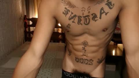 justine_hunk online show from November 24, 2025, 5:18 am