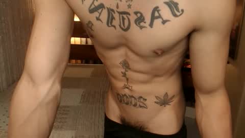 justine_hunk online show from March 21, 2026, 5:05 pm