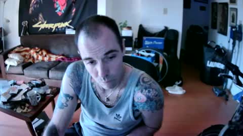 justinelsmith online show from September 21, 2025, 1:18 am