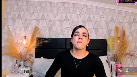 Justine online show from February 19, 2026, 4:52 am