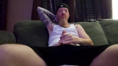 Snapshot of justinfromthadro chatting on September 14, 2025, 9:25 pm justinfromthadro online show from September 14, 2025, 9:25 pm