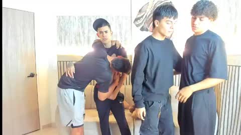 justingtime21 online show from April 18, 2026, 5:33 am