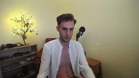 Hologram Guy online show from July 6, 2026, 3:03 pm