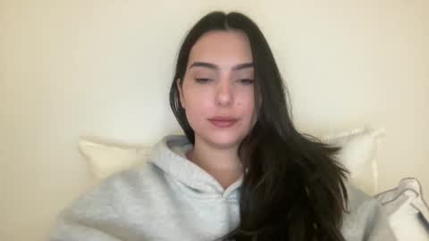 Jess online show from January 7, 2025, 2:42 am