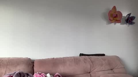 Jess online show from April 17, 2026, 1:30 am