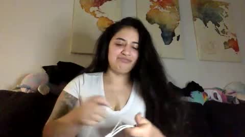 Snapshot of justkat96 chatting on January 5, 2026, 9:29 pm JustKat online show from January 5, 2026, 9:29 pm