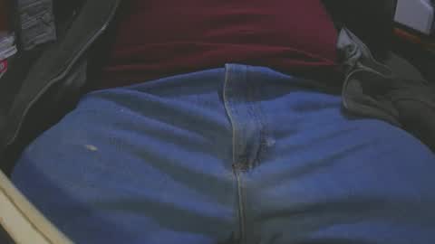 Snapshot of justme39057 chatting on December 16, 2024, 8:37 pm Justme39057 online show from December 16, 2024, 8:37 pm