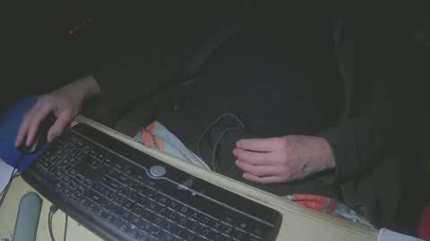 Snapshot of justme39057 chatting on December 21, 2024, 5:29 pm Justme39057 online show from December 21, 2024, 5:29 pm