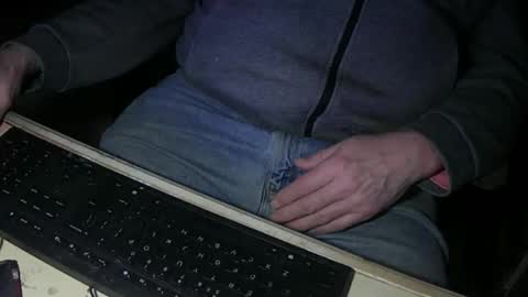 Snapshot of justme39057 chatting on February 3, 2026, 6:24 pm Justme39057 online show from February 3, 2026, 6:24 pm