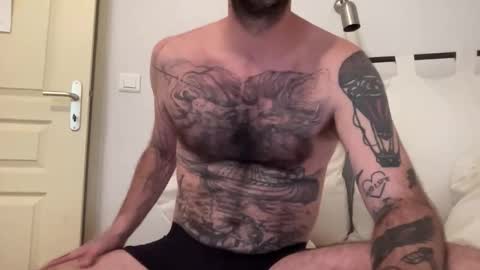 justmeandyou00 online show from January 16, 2026, 3:05 pm