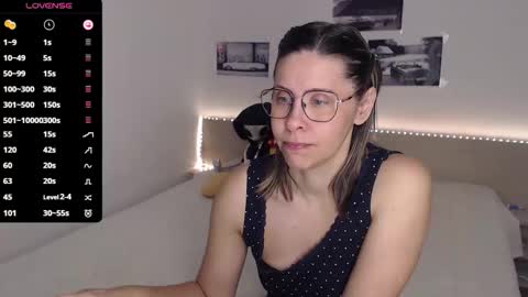 Snapshot of justmexy7 chatting on October 27, 2025, 4:49 am Julie online show from October 27, 2025, 4:49 am