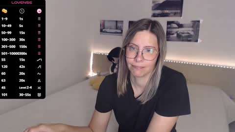 Snapshot of justmexy7 chatting on November 7, 2025, 5:07 am Julie online show from November 7, 2025, 5:07 am