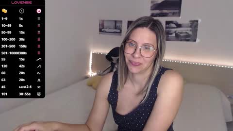 Snapshot of justmexy7 chatting on November 8, 2025, 5:23 pm Julie online show from November 8, 2025, 5:23 pm