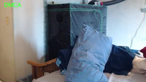 Justonetime1 online show from April 4, 2026, 5:32 pm