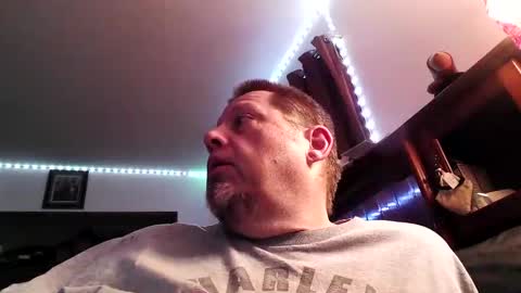 justsetfree online show from October 26, 2025, 6:52 am