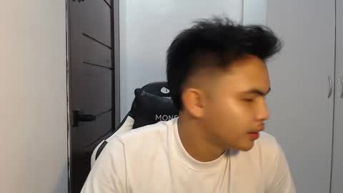 Snapshot of justtempdwayne chatting on October 28, 2025, 7:05 pm dwayne online show from October 28, 2025, 7:05 pm