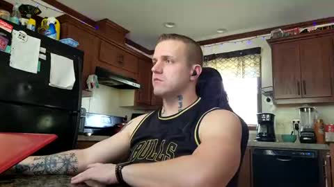justus0624 online show from June 19, 2026, 10:46 pm